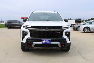 2024 Chevrolet Traverse, $39875. Photo 2