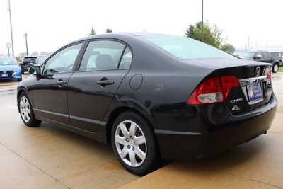 2010 Honda Civic, $4500. Photo 6