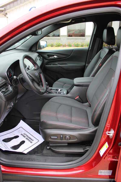 2023 Chevrolet Equinox, $26995. Photo 11