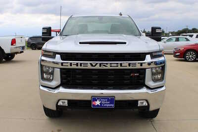 2022 Chevrolet 2500 Crew Cab, $42995. Photo 2