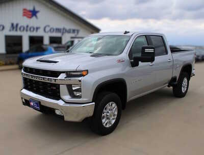 2022 Chevrolet 2500 Crew Cab, $42995. Photo 1