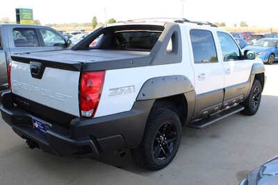 2003 Chevrolet Avalanche, $3000. Photo 5
