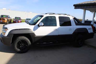 2003 Chevrolet Avalanche, $3000. Photo 8