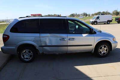 2002 Dodge Grand Caravan, $1200. Photo 4