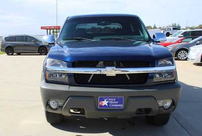 2002 Chevrolet Avalanche, $2500. Photo 2