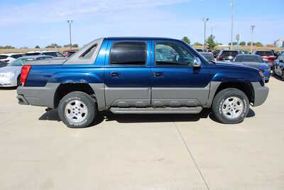 2002 Chevrolet Avalanche, $2500. Photo 4