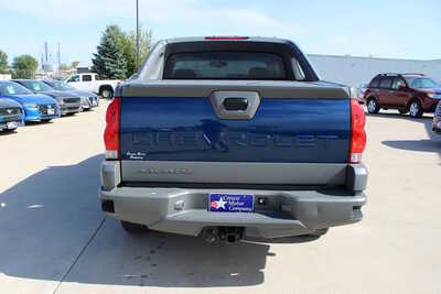 2002 Chevrolet Avalanche, $2500. Photo 6