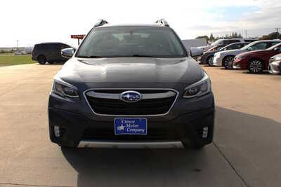 2020 Subaru Outback, $21995. Photo 2