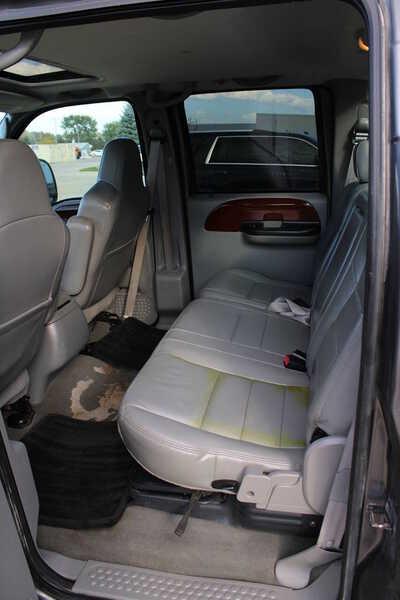 2006 Ford F350 Crew Cab, $6900. Photo 7