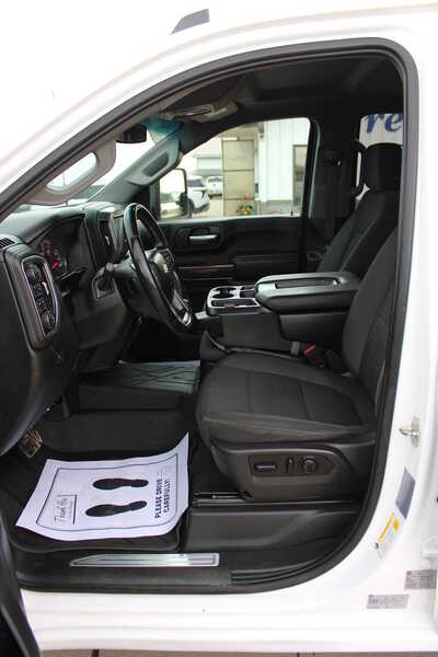 2023 Chevrolet 3500 Crew Cab, $45995. Photo 12