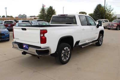 2023 Chevrolet 3500 Crew Cab, $45995. Photo 5