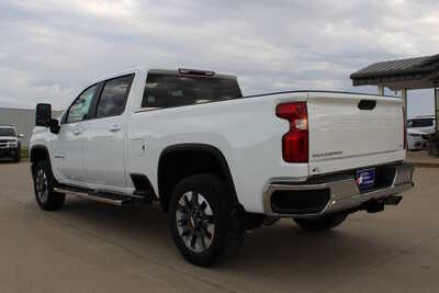 2023 Chevrolet 3500 Crew Cab, $45995. Photo 7