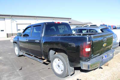 2012 Chevrolet 1500 Crew Cab, $1995. Photo 5