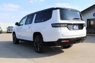 2024 Jeep Grand Wagoneer, $39875. Photo 7