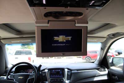 2017 Chevrolet Suburban, $22995. Photo 11