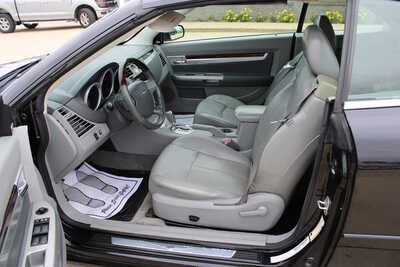 2008 Chrysler Sebring, $8115. Photo 9