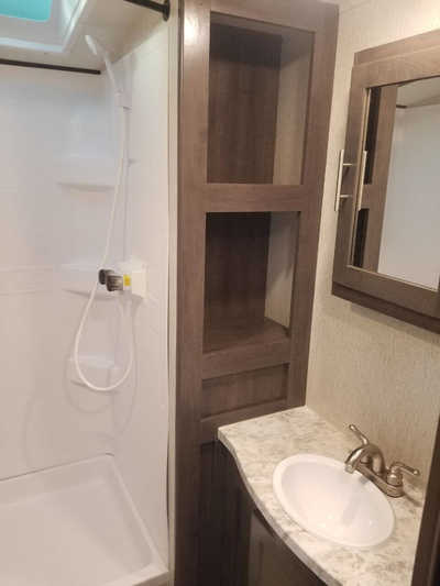 2019 Crossroads Rv Sunset Trail, $22900. Photo 7