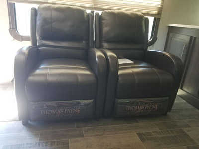 2019 Crossroads Rv Sunset Trail, $22900. Photo 9