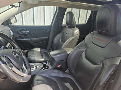 2015 Jeep Cherokee, $8950. Photo 6