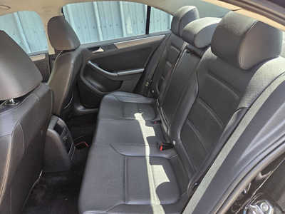 2013 Volkswagen Jetta, $6950. Photo 7