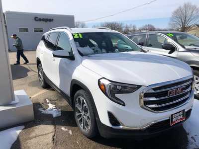 2021 GMC Terrain, $26800. Photo 1