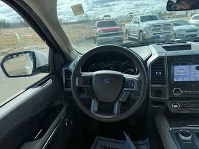 2020 Ford Expedition Max, $23999. Photo 9