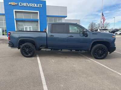 2026 Chevrolet 3500 Crew Cab, $0. Photo 4