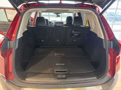 2021 Nissan Rogue, $23899. Photo 12