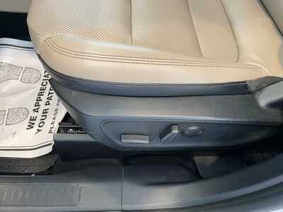 2020 Ford Escape, $14998. Photo 12