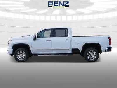 2026 Chevrolet 3500 Crew Cab, $91409. Photo 3