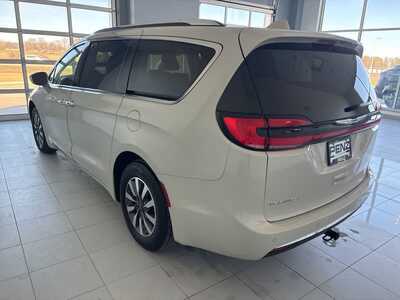2021 Chrysler Pacifica, $17997. Photo 7