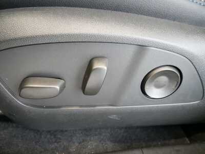 2026 Chevrolet Equinox, $49688. Photo 11