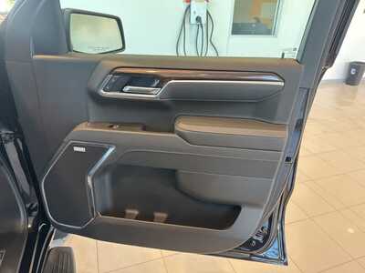 2025 Chevrolet 1500 Crew Cab, $63210. Photo 7