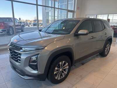 2025 Chevrolet Equinox, $25299. Photo 2