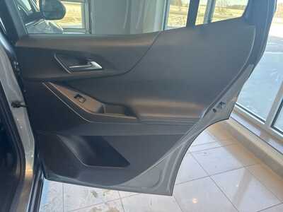 2025 Chevrolet Equinox, $25299. Photo 9