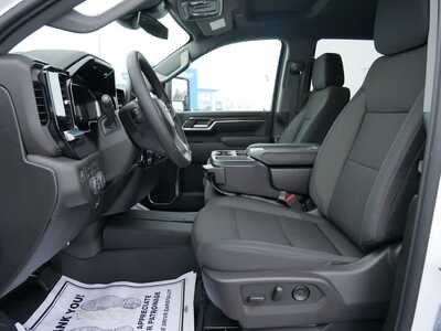 2026 Chevrolet 3500 Crew Cab, $67354. Photo 5