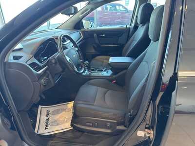2017 Chevrolet Traverse, $7399. Photo 6
