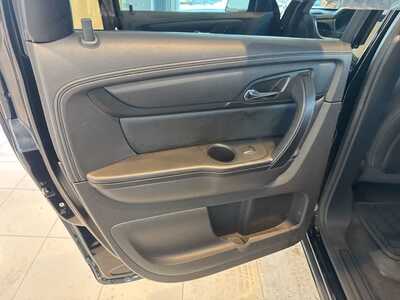 2017 Chevrolet Traverse, $7399. Photo 9