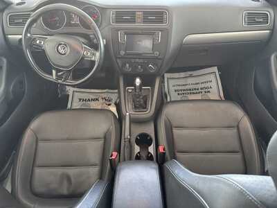 2018 Volkswagen Jetta, $10499. Photo 12
