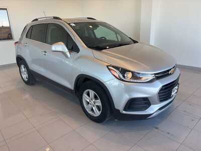 2020 Chevrolet Trax, $12198. Photo 3