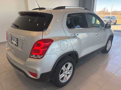 2020 Chevrolet Trax, $12198. Photo 5