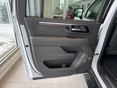 2026 Chevrolet Suburban, $89694. Photo 12