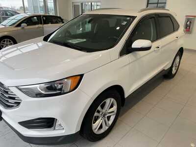 2019 Ford Edge, $12898. Photo 2