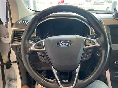 2019 Ford Edge, $12898. Photo 7