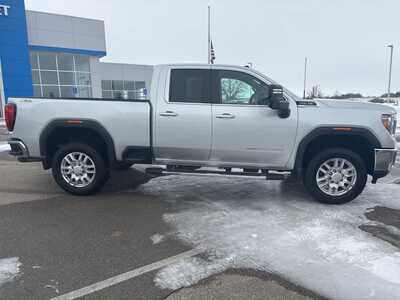2020 GMC 2500 Ext Cab, $18398. Photo 2