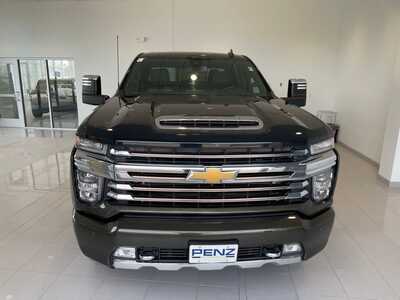 2022 Chevrolet 3500 Crew Cab, $59398. Photo 2