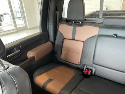 2022 Chevrolet 3500 Crew Cab, $59398. Photo 9