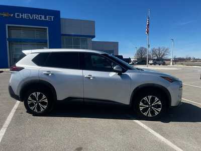 2021 Nissan Rogue, $18398. Photo 2