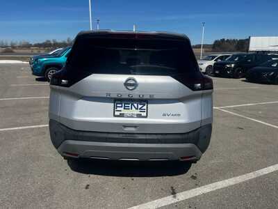 2021 Nissan Rogue, $18398. Photo 4