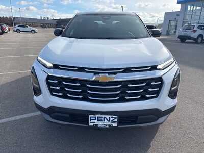 2026 Chevrolet Equinox, $34849. Photo 8